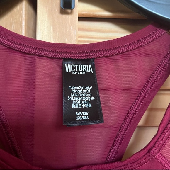 Victoria’s Secret Sport Athletic Tank Top Burgundy Red Mesh Size S Gym - Picture 3 of 8